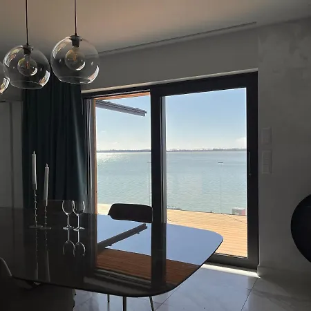 Slnecna Laguna Na Plazi Villa *